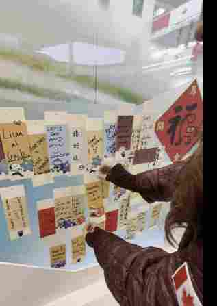 米兰冬奥村AI徽章交换站引爆全球互动热潮(图2) 米兰冬奥村AI徽章交换站引爆全球互动热潮(图2)